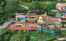 Hotel Casa Palopo